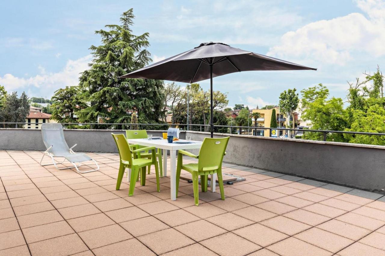 דירות פסקיארה דל גארדה La Terrazza מראה חיצוני תמונה